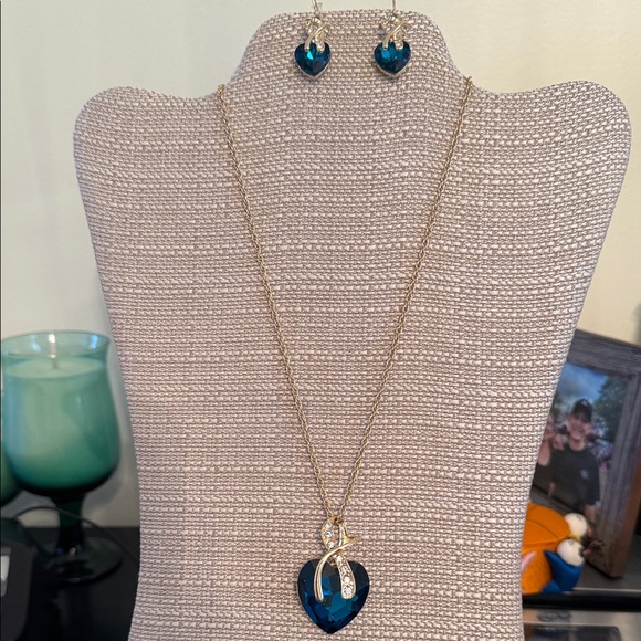 blue heart pendant necklace and earring set with a crystal wrap bail - Picture 1 of 5